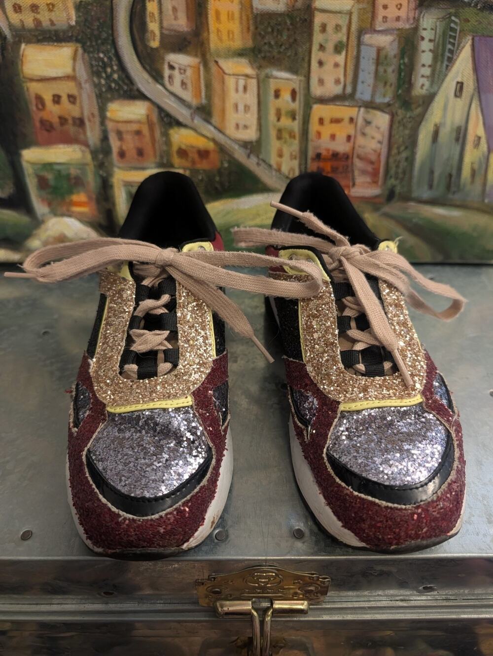 Guess Glitter Sneakers 6.5